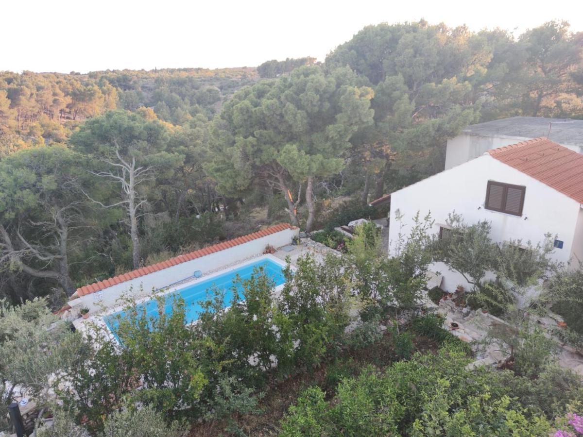 Vacation House Milka Milna  Exteriér fotografie